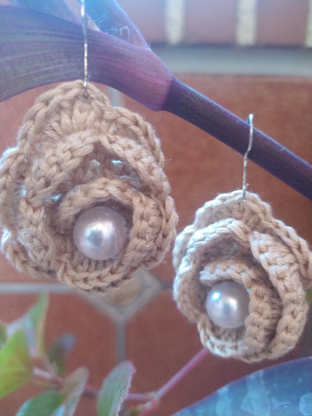 Pendientes crochet y perla