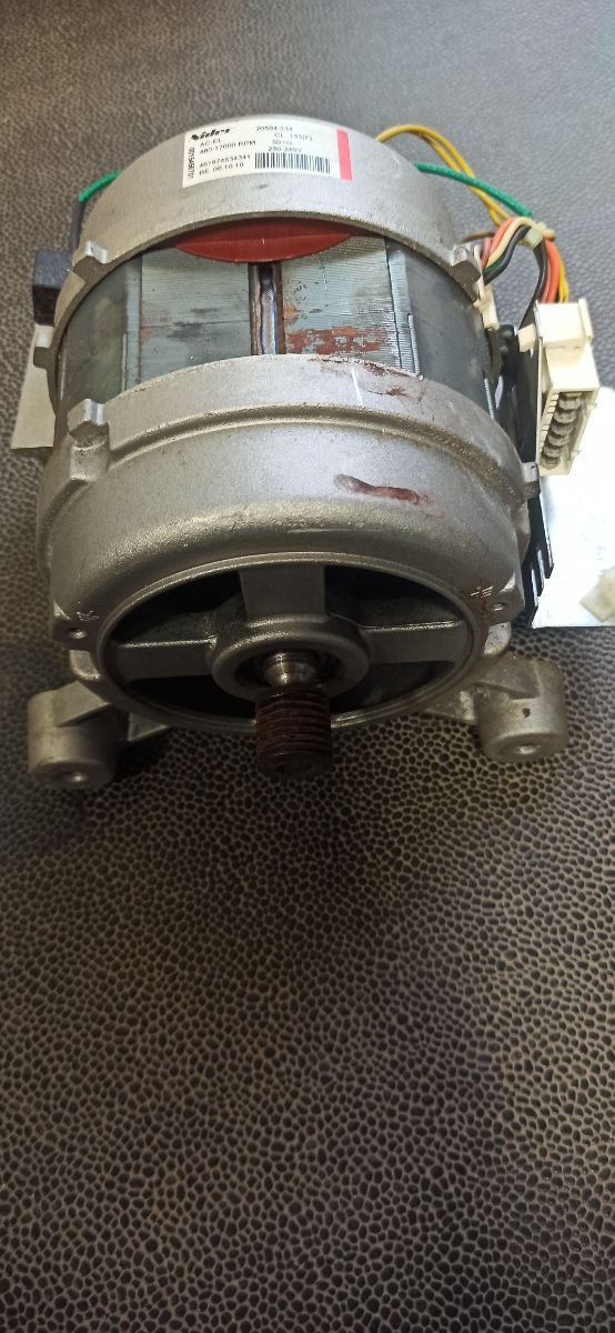 Motor lavadora Wirlpool Ariston Indesit casi regal