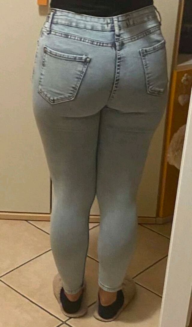 Jeans blu chiaro taglia 36