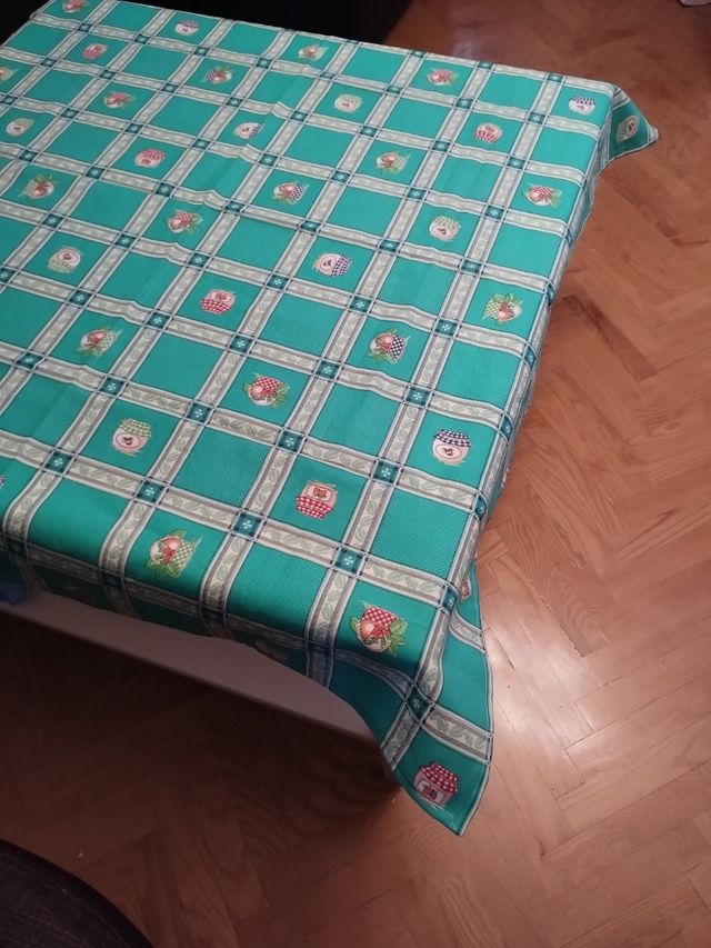 Mantel loneta muy bueno