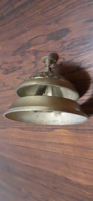 Timbre de hotel en bronce. Campana antigua.
