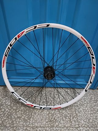 Llanta MTB 26 pulgadas blanca