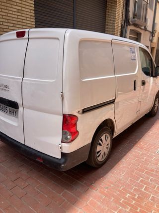 Nissan NV200 2012