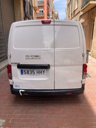 Nissan NV200 2012