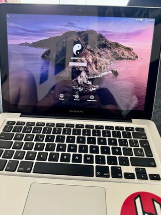 MACBOOK 13’ CON AMOLIACION DE RAM Y HDD INTERNA