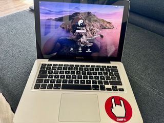 MACBOOK 13’ CON AMOLIACION DE RAM Y HDD INTERNA