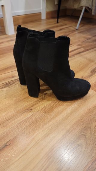 Botines tacón negros Fórmula Joven