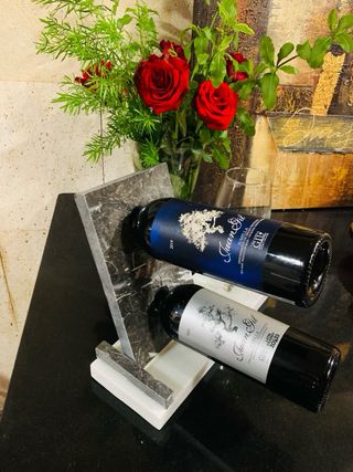 Botellero soporte con capacidad para 2 botellas