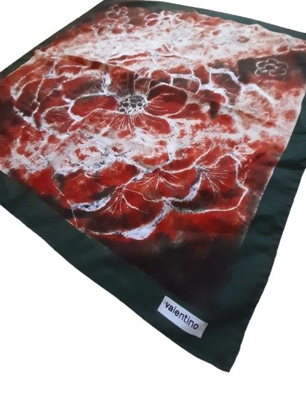 Pañuelo Valentino,  Italia.