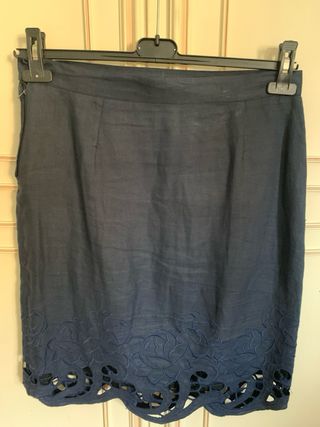 Completo con gonna in lino