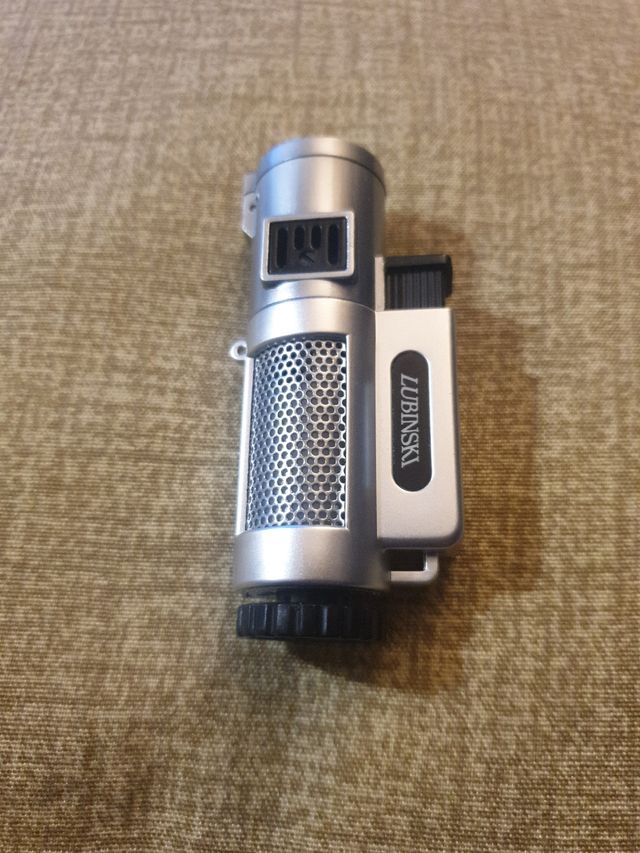 Accendino accendisigari a 4 fornelli