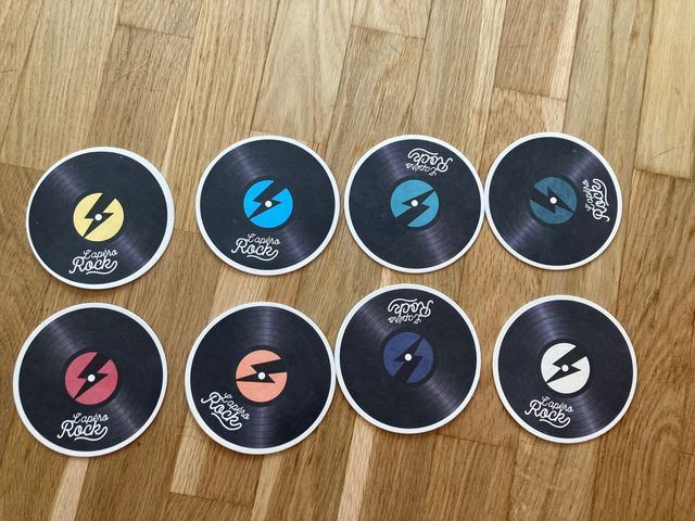 8 porta vazos (cartón)