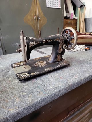 Máquina de coser Wertheim