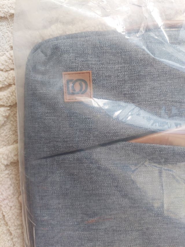 OFERTA! DOMISO 15.6 Pulgada Mochila