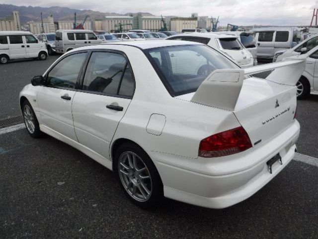 Paragolpes trasero Mitsubishi Lancer Evo 7