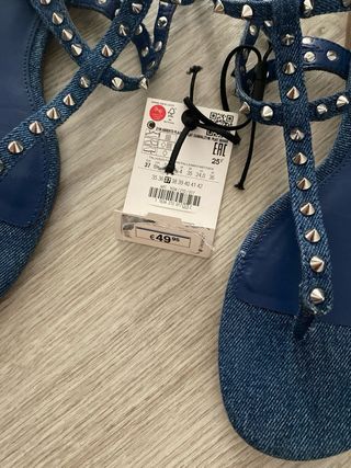 Sandalias vaqueras tachas Zara