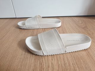 chanclas beige talla 37