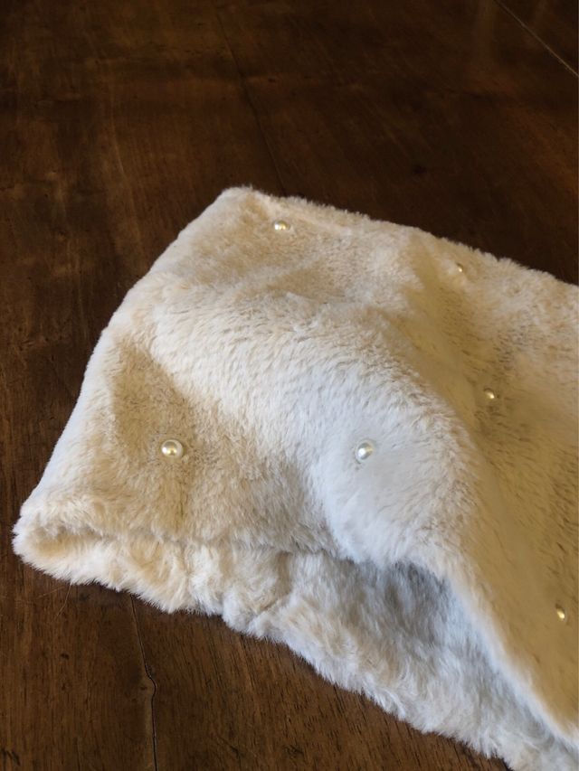 Collo finta pelliccia con perle - Nuovo