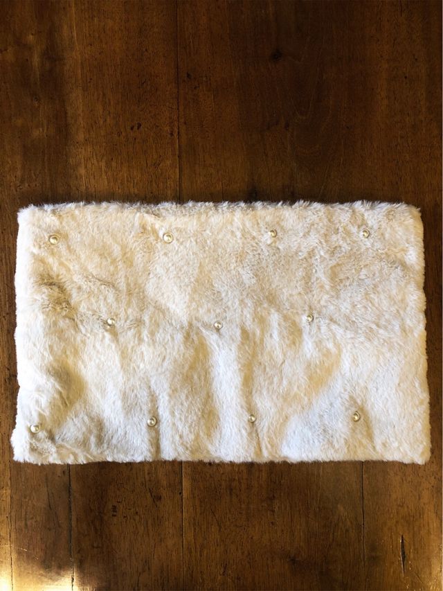 Collo finta pelliccia con perle - Nuovo