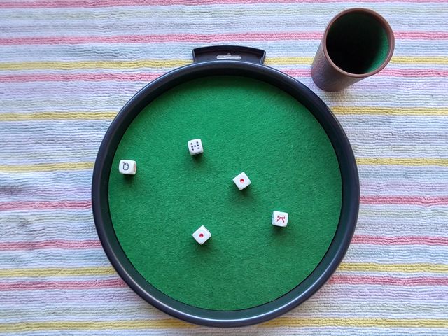 Dados, Dominó y Cartas