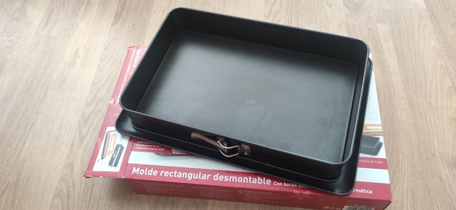 Molde rectangular desmontable con base