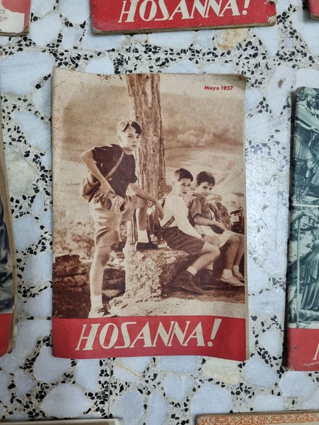 16 revistan antiguas "14 Hosanna y 2 Car
