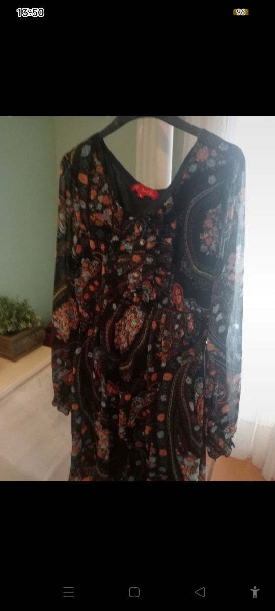 Precioso vestido seda con botones fora