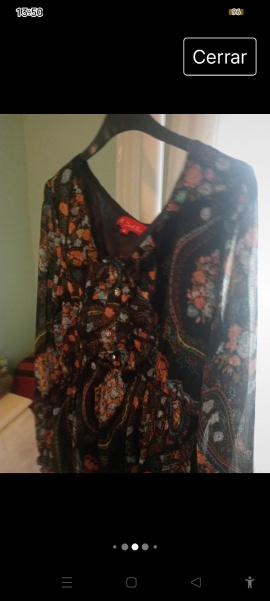 Precioso vestido seda con botones fora