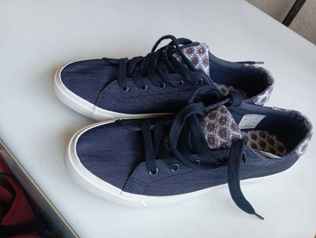Zapatillas tipo vaqueras