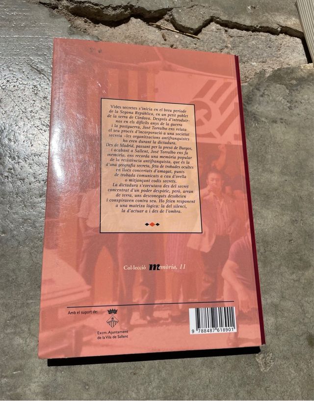 Llibre Vides secretes