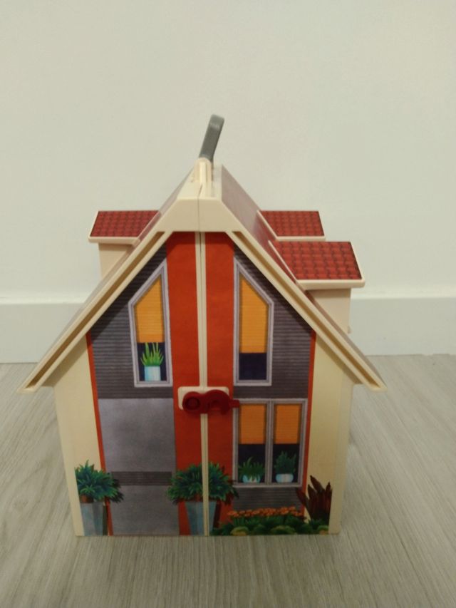 Casita Playmobil con mobiliario y acce