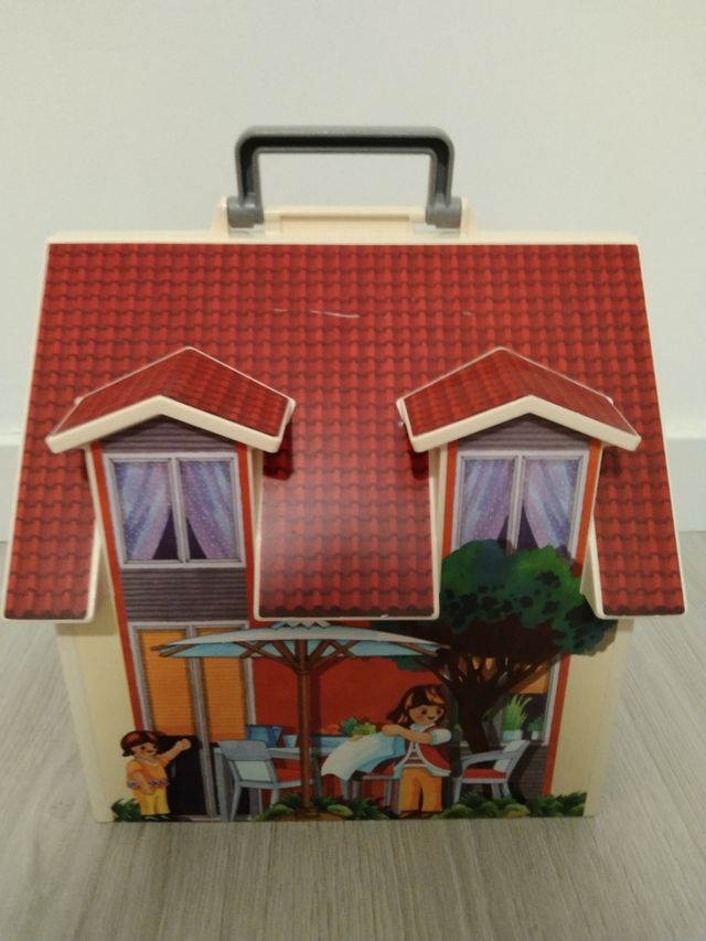 Casita Playmobil con mobiliario y acce