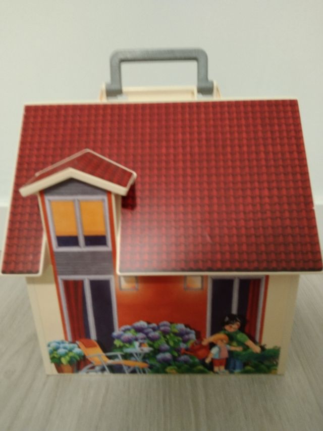 Casita Playmobil con mobiliario y acce