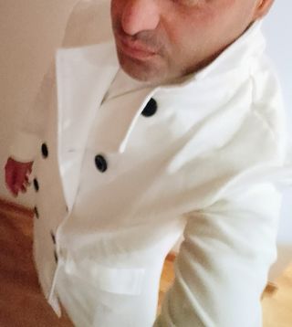 Abrigo largo blanco de hombre.