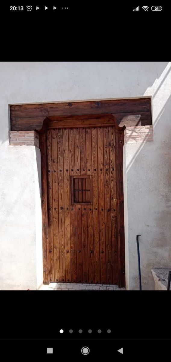 Porte rustiche su misura e restauro