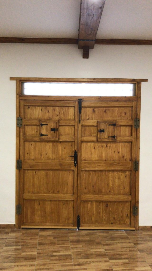 Porte rustiche su misura e restauro