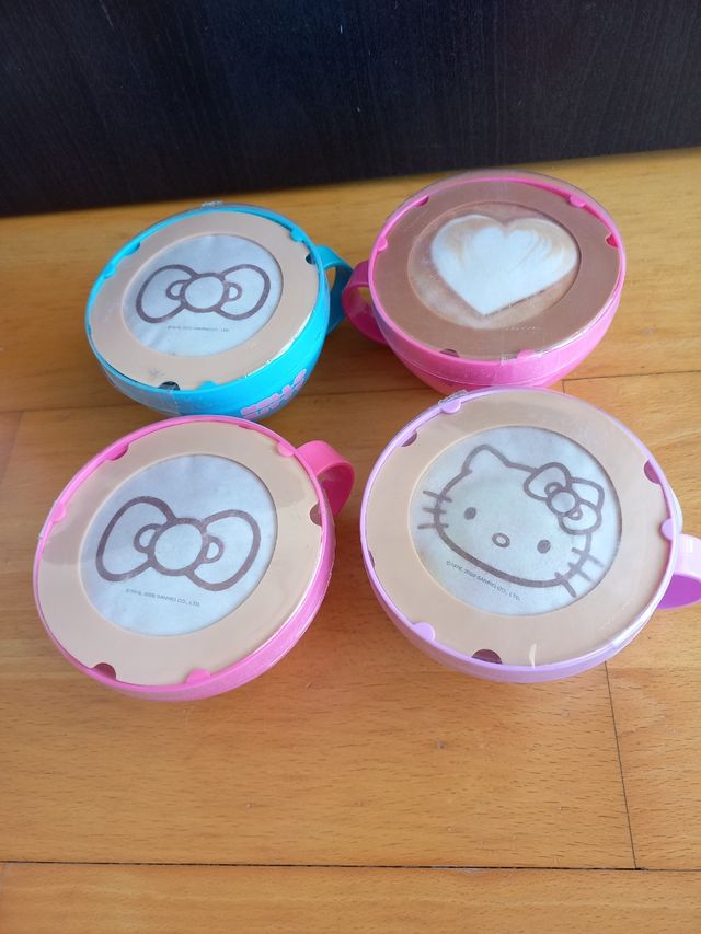 4 tazas hello kitty sale una hello kitty