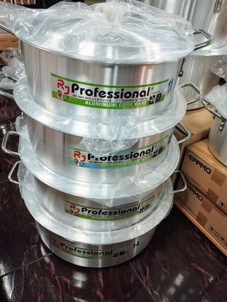 Olla grande de aluminio 