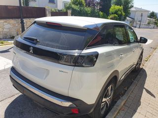 Peugeot 3008 Hybrid 225 e-EAT225 2022