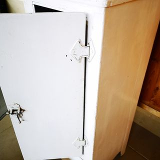 NEVERA ANTIGUA DE HIELO   R3760073045936