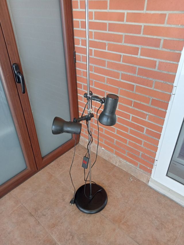 Lampara de pie