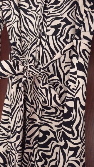 Vestido camisero stradivarius 