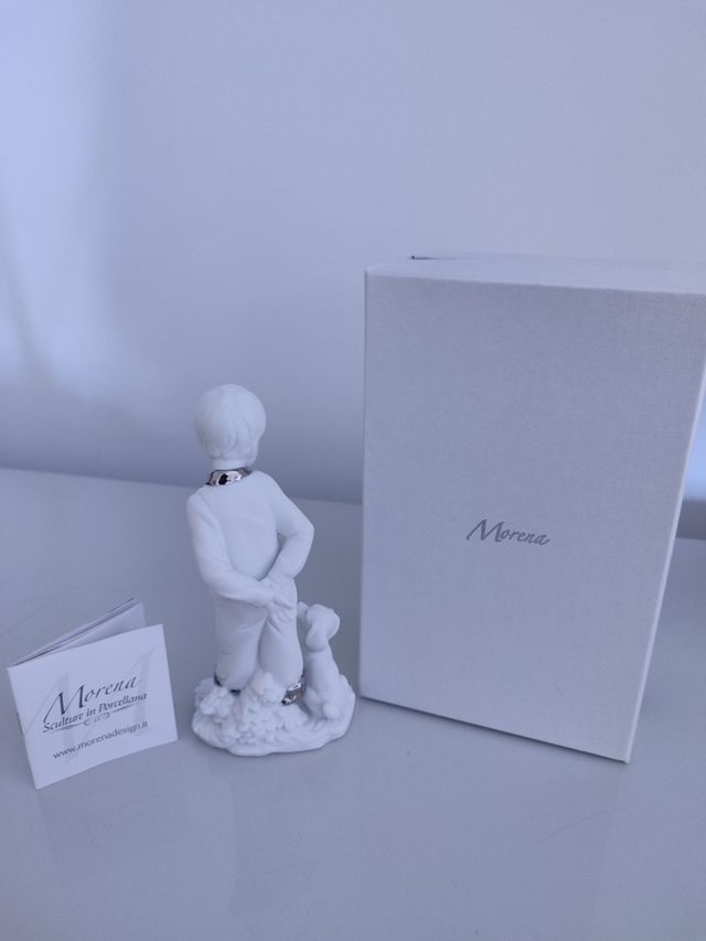 Statuetta in porcellana