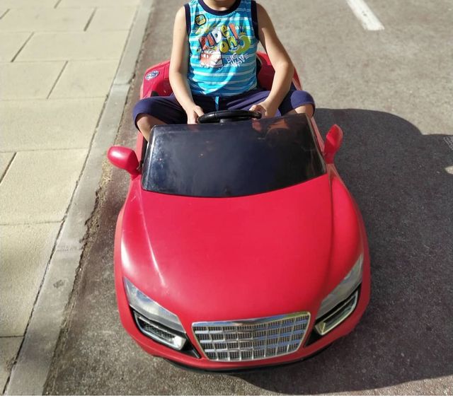 Coche niño  batería URGE Con mando