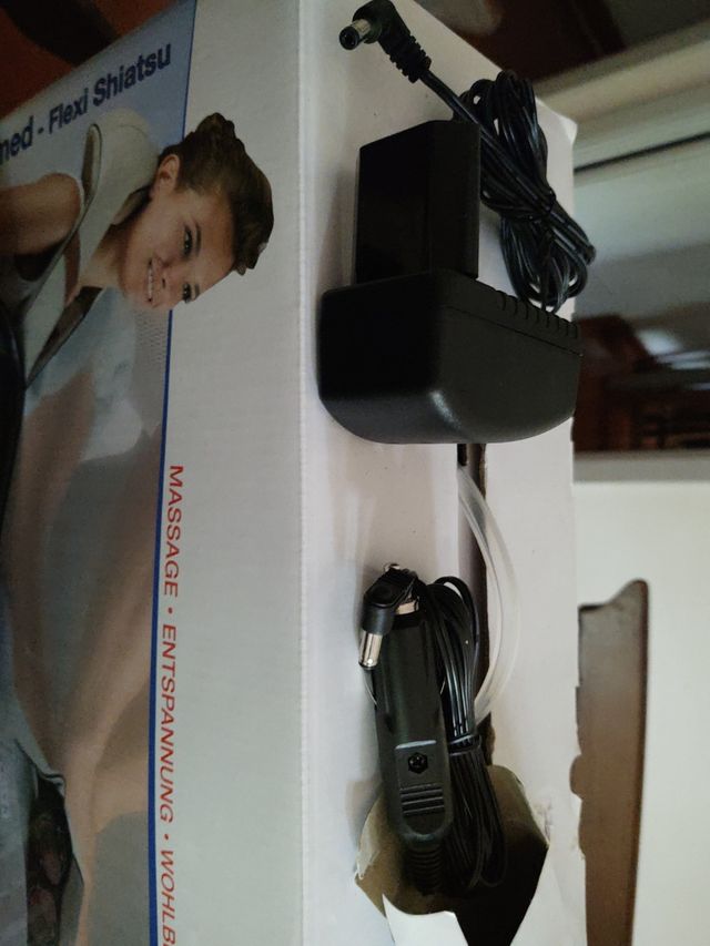 Massaggiatore elettrico spalle schiena