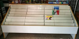 Arredamento per edicola 