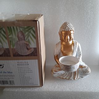 BUDA PORTAVELAS DE 14 CMS RESINA DORADO