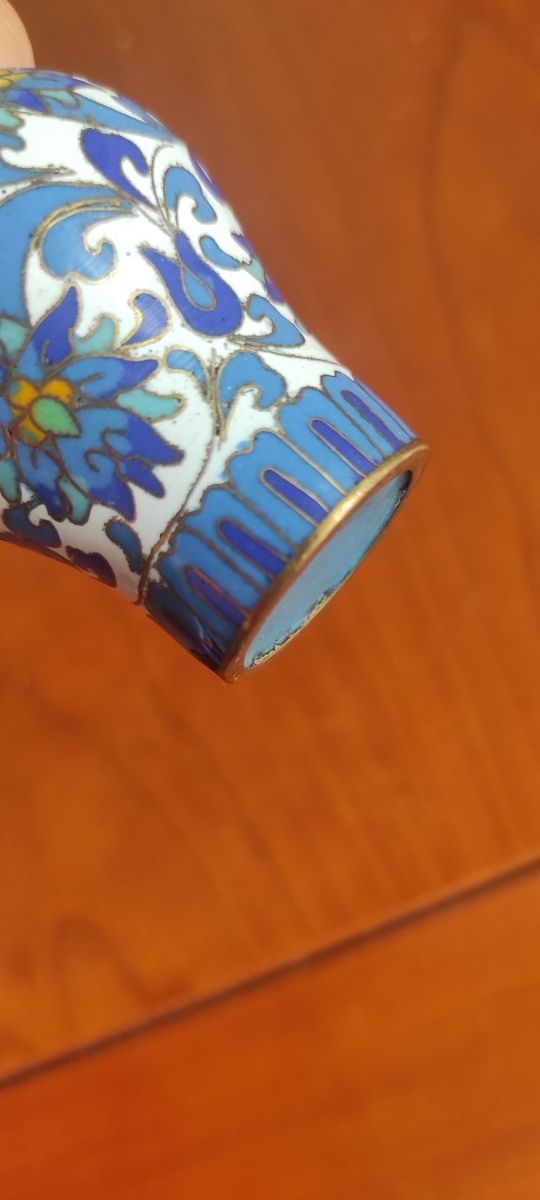 Vaso decorato smalto Cloisonne