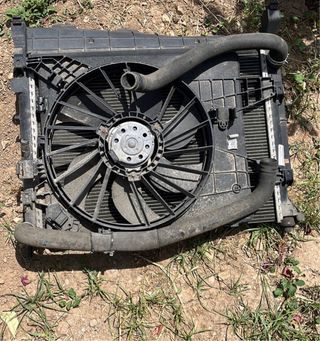 Varias piezas de renault kangoo