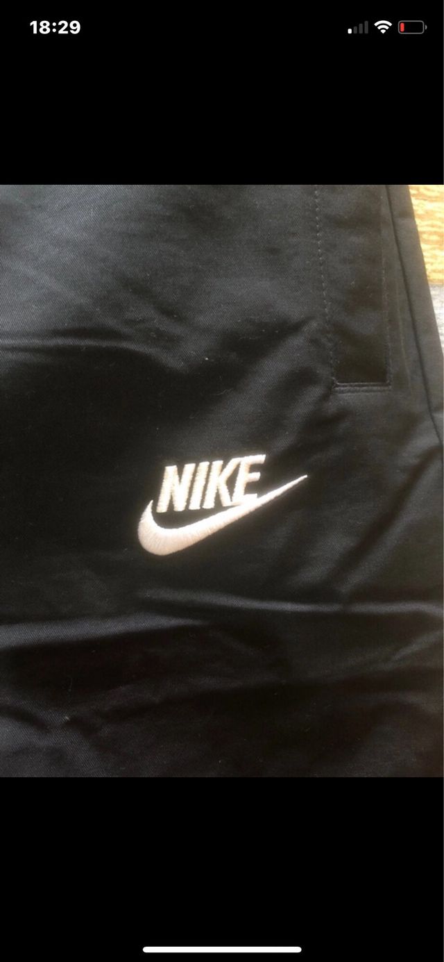 Pantaloni nike